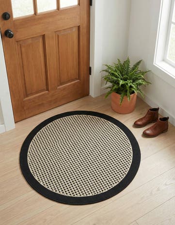 3' x 3' Easy-Clean Border Indoor / Outdoor Round Rug