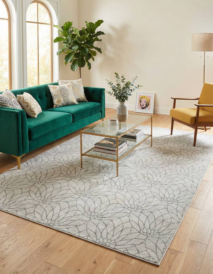 Detail image of 5' 3 x 8' Marilyn Monroe&trade; Glam Dahlia Rug