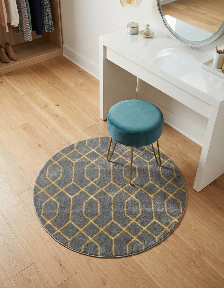 Detail image of 3' x 3'  Marilyn Monroe&trade; Glam Trellis Round Rug