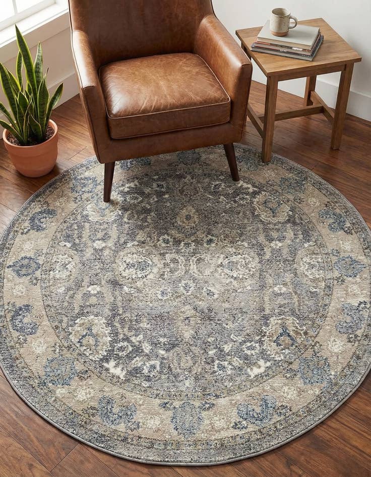 Detail image of 4' x 4' Vienna Round Rug