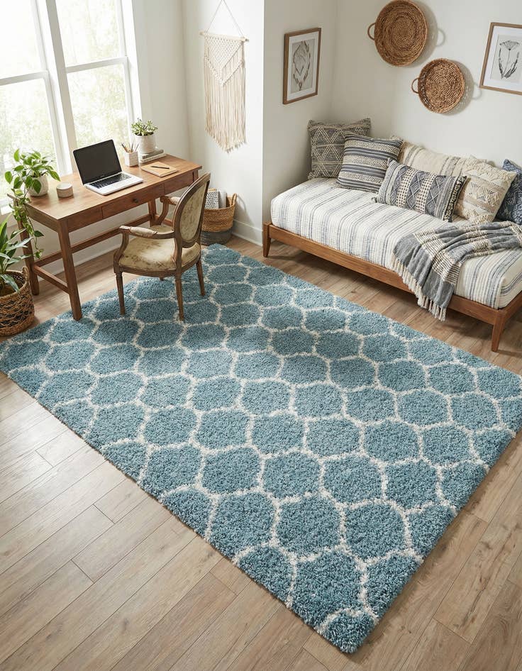 Detail image of  6' x 9' Lattice Shag Rug