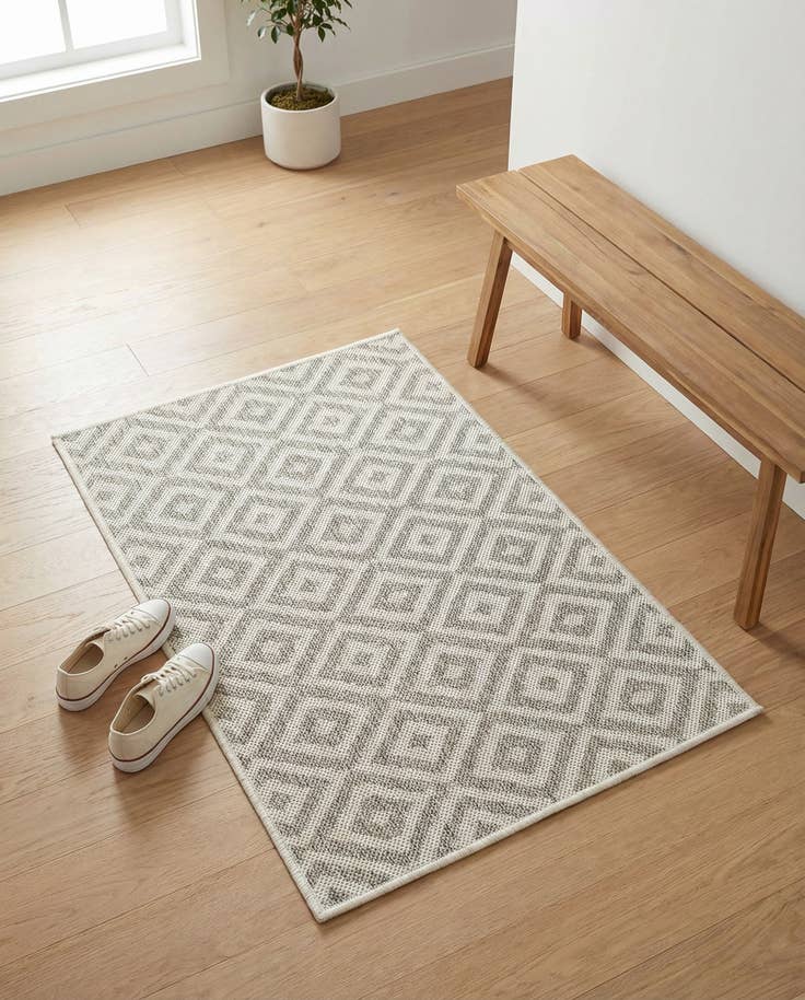 Detail image of 2' x 3' Easy-Clean Jill Zarin Costa Rica Indoor / Outdoor Rug