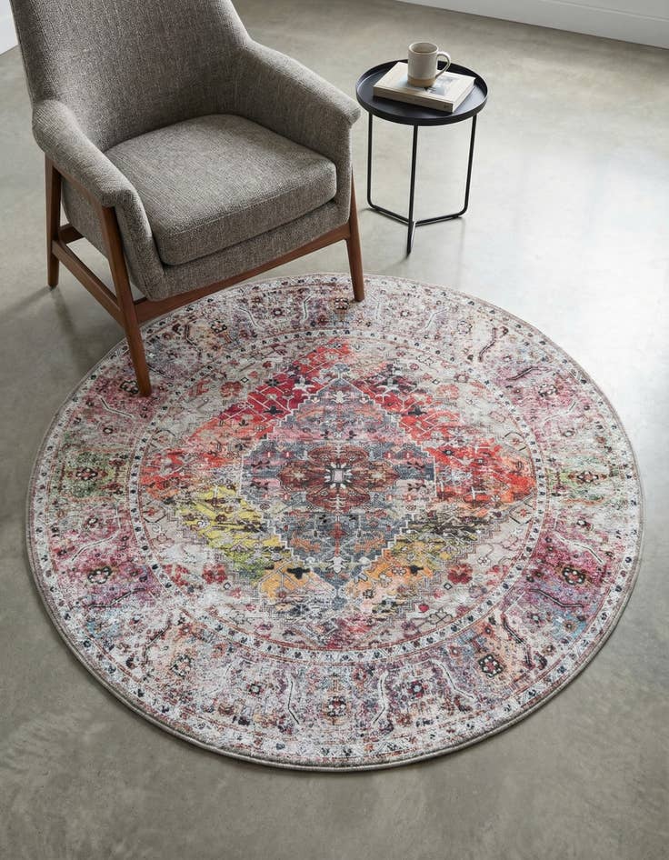 Detail image of 4' x 4'  Washable Yara Round Rug