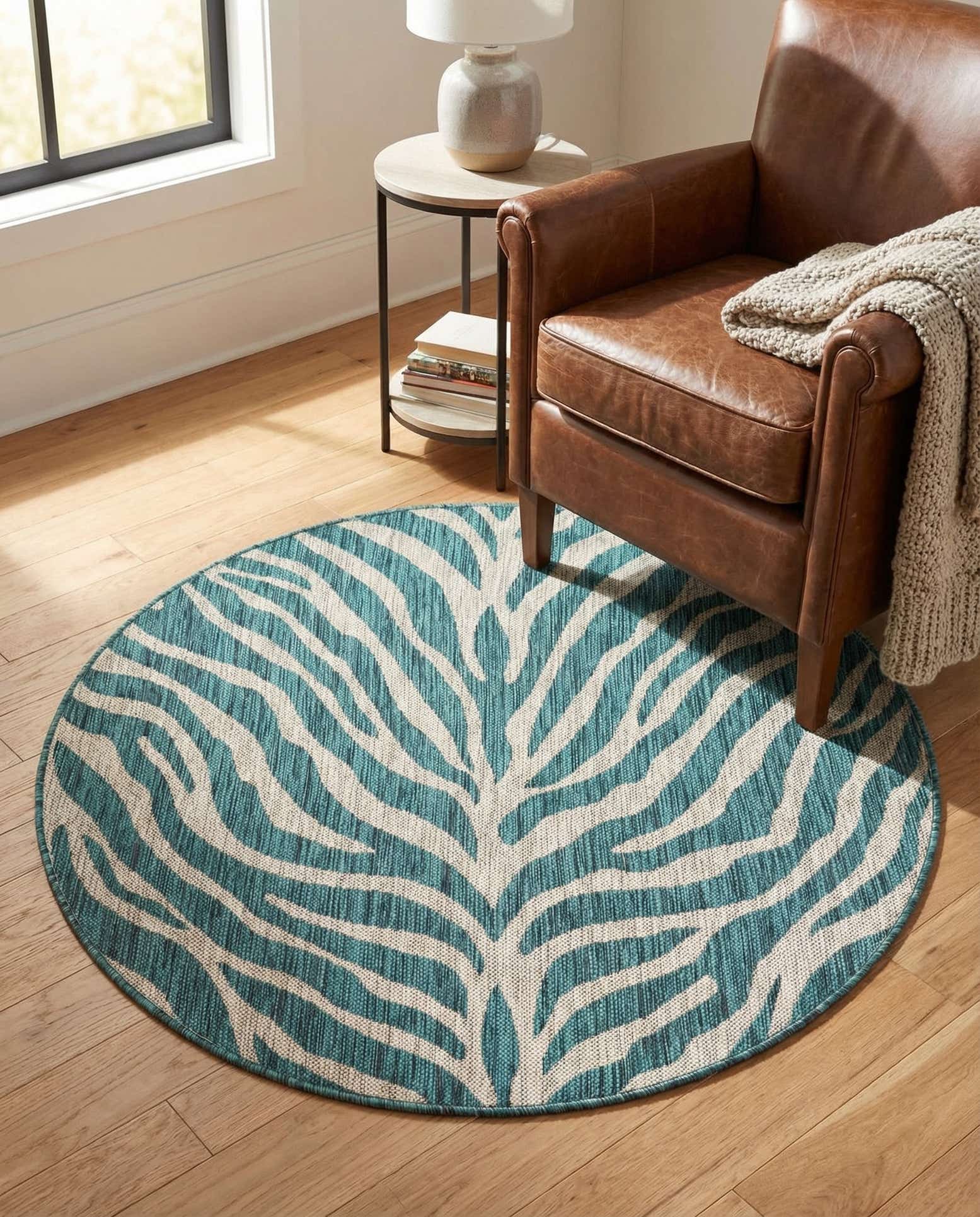 4' x 4' Easy-Clean Safari Indoor / Outdoor Round Rug