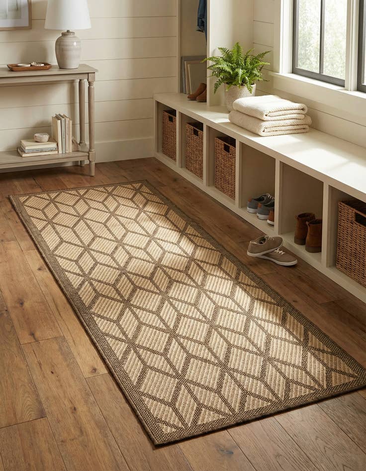 Detail image of 2' 9 x 6' Dunes Runner Rug