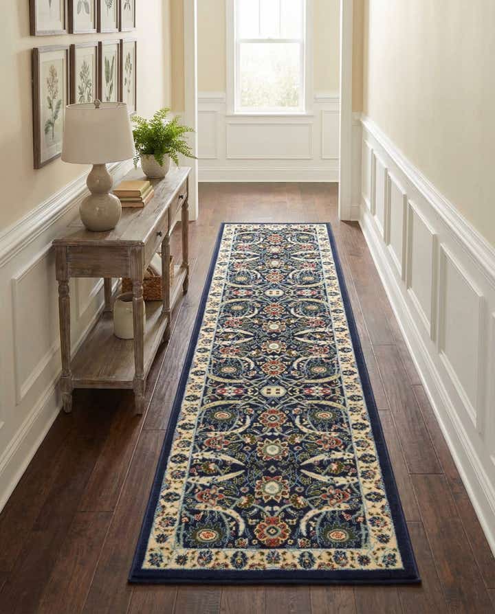 2' 7 x 10' Isfahan Design Runner Rug
