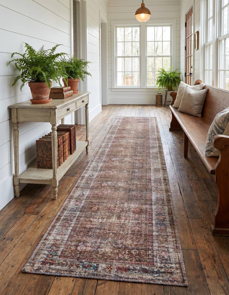 Detail image of 2' 7 x 14' Washable Nostalgia Runner Rug