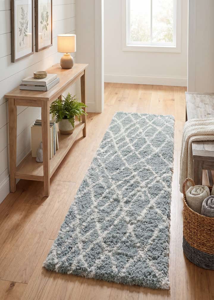 2' x 6' 7 Soft Touch Shag Runner Rug