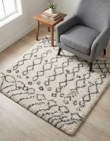 4' x 4' Moroccan Shag Square Rug