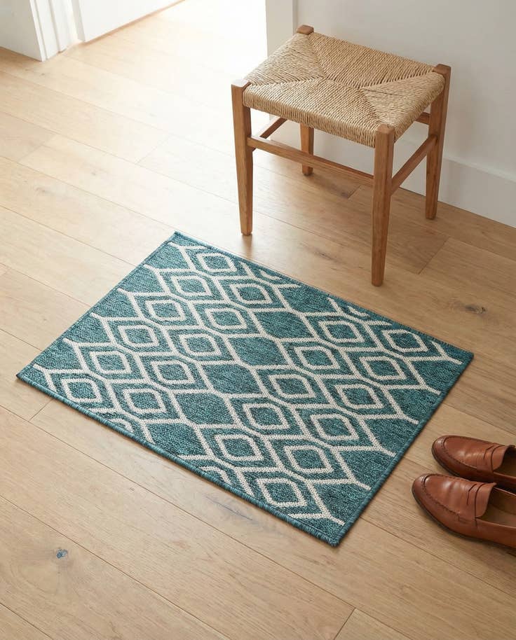 Detail image of 2' x 3' Easy-Clean Jill Zarin Turks and Caicos Indoor / Outdoor Rug