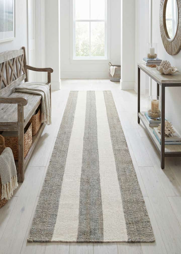 2' 7 x 10' Hand Woven Jill Zarin Hamptons Runner Rug
