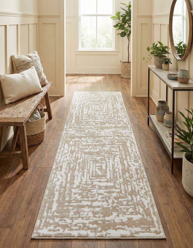 Detail image of 2' x 7' Hermitage Runner Rug