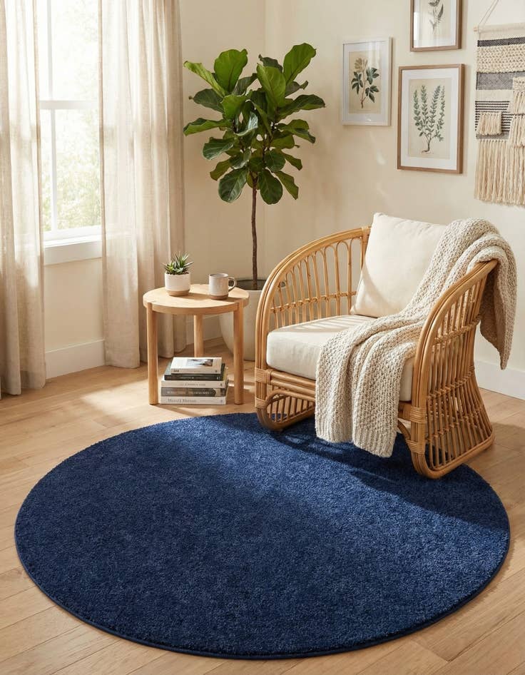 Detail image of 6' x 6' Solid Frieze Round Rug