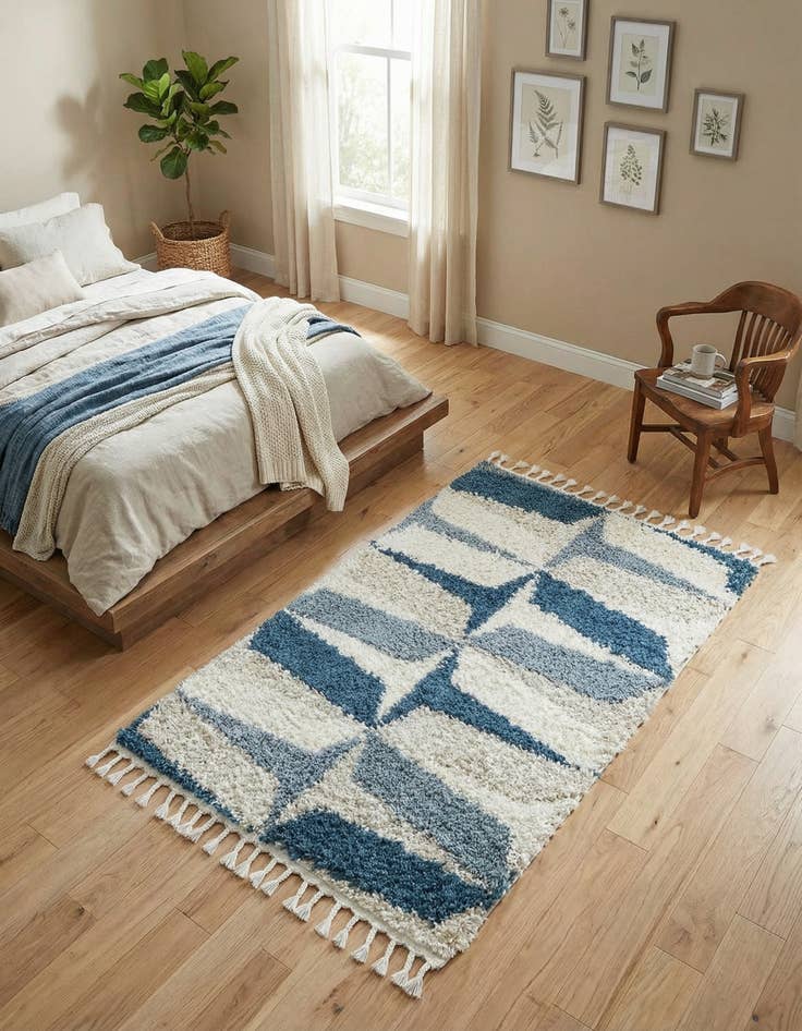 Detail image of 3' 3 x 5' 3 Athena Shag Rug