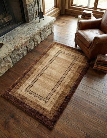 2' 5 x 4' 8 Hand Knotted Gabbeh Wool Rug