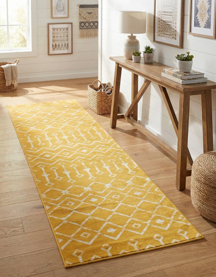 Detail image of 2' 6 x 8' 2 Kasbah Trellis Runner Rug