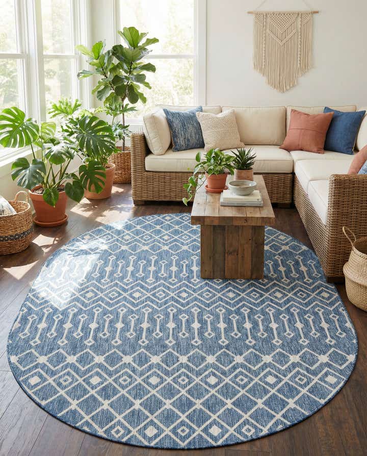 7' 10 x 10' Easy-Clean Lattice Indoor / Outdoor Oval Rug