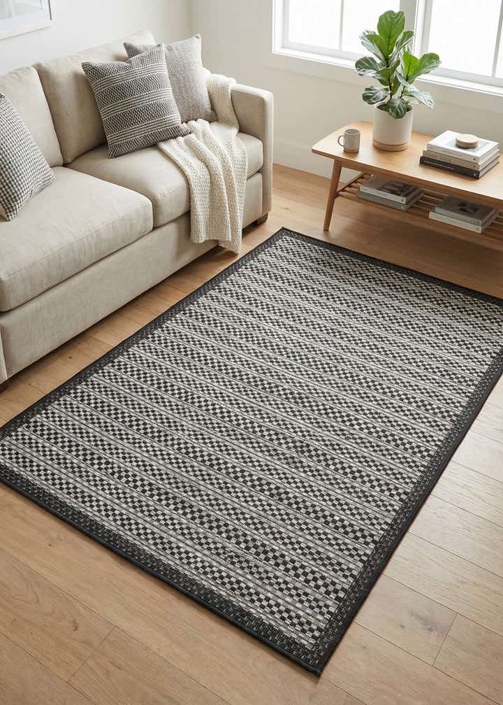 3' 3 x 5' Easy-Clean Border Indoor / Outdoor Rug