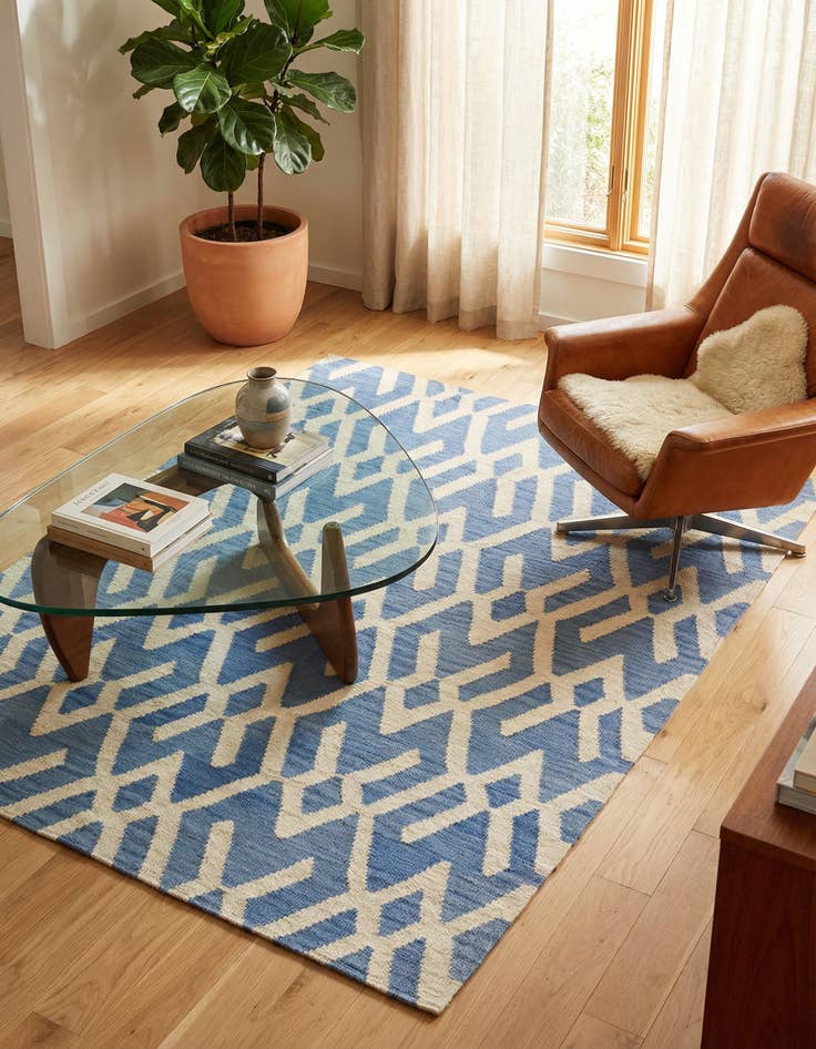 Detail image of 4' 9 x 5' 6 Hand Woven Kilim Modern Wool Rug