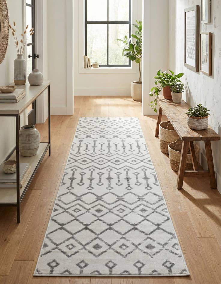 Detail image of 2' 6 x 8' 2 Kasbah Trellis Runner Rug