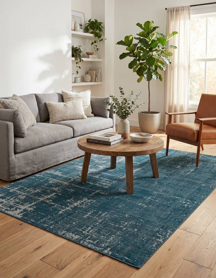 Detail image of 5' 3 x 8' Valencia Rug