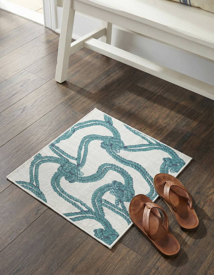 Detail image of 1' 3 x 1' 3 Washable Coastal Indoor / Outdoor Sample Rug
