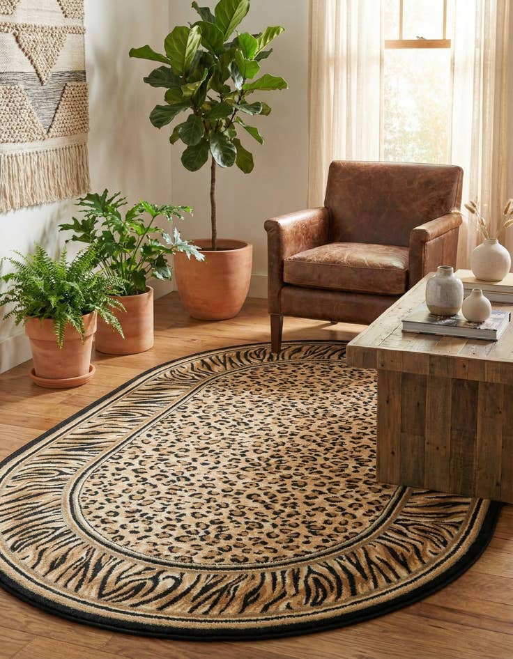 Detail image of 5' 3 x 8' Savannah Oval Rug