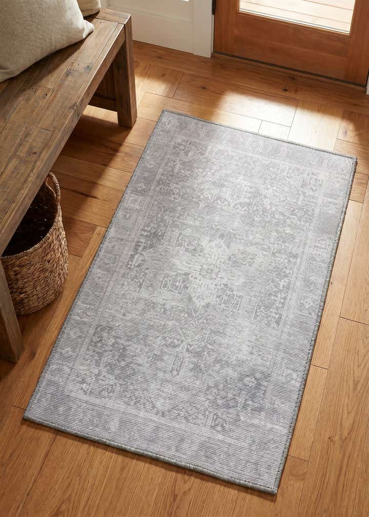2' x 3' Washable Timeless Rug