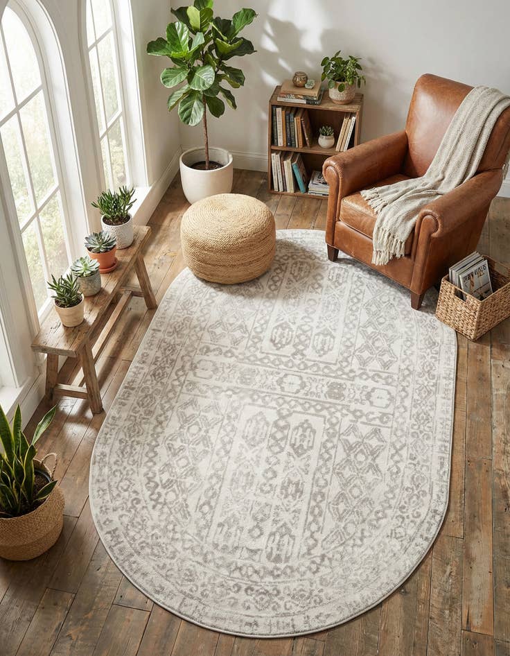 Detail image of 5' x 8' Oxford Oval Rug