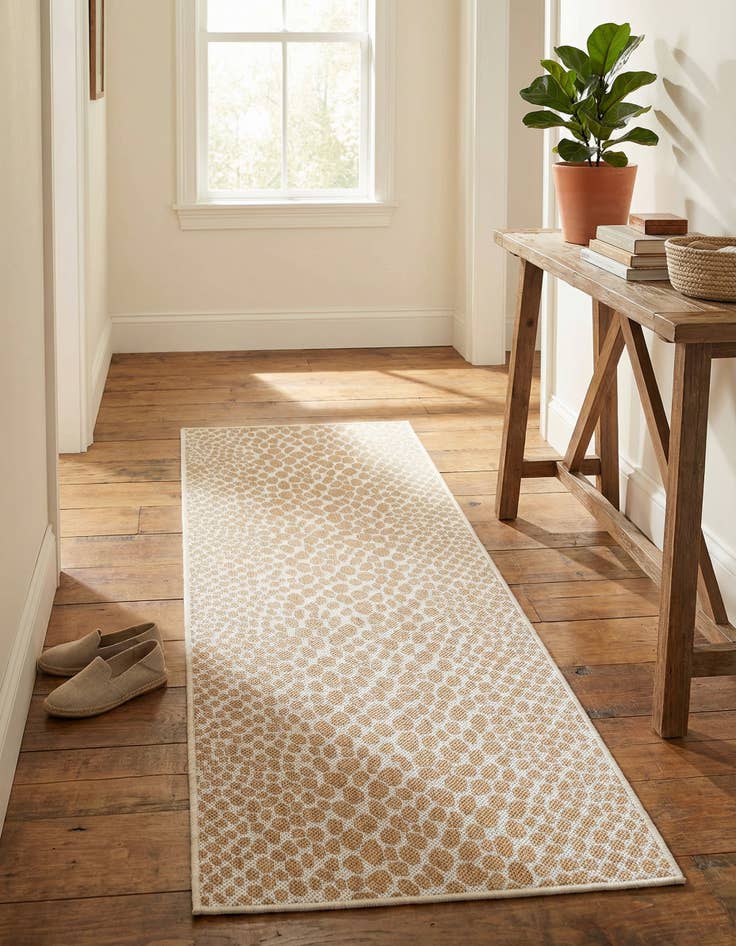 Detail image of 2' x 6' Washable Jill Zarin Cape Town Indoor / Outdoor Runner Rug