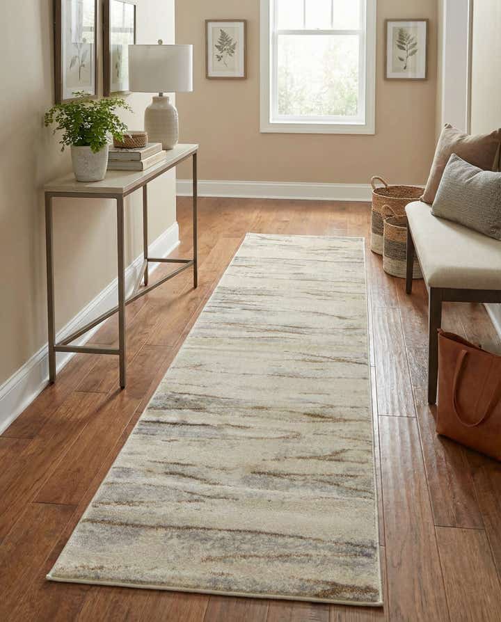 2' 7 x 10' Aria Runner Rug