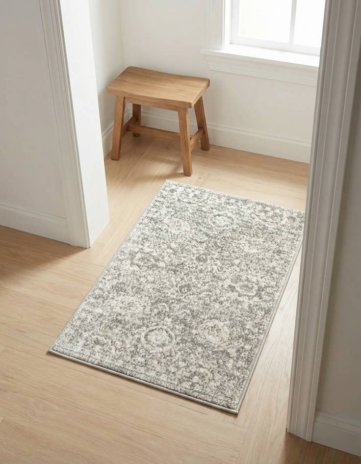 Detail image of 2' x 3' Lola Rug