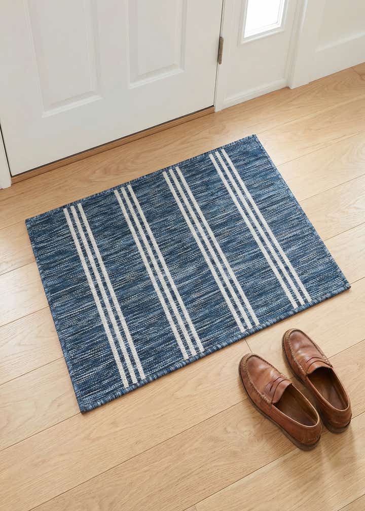 2' x 3' Easy-Clean Jill Zarin Anguilla Indoor / Outdoor Rug