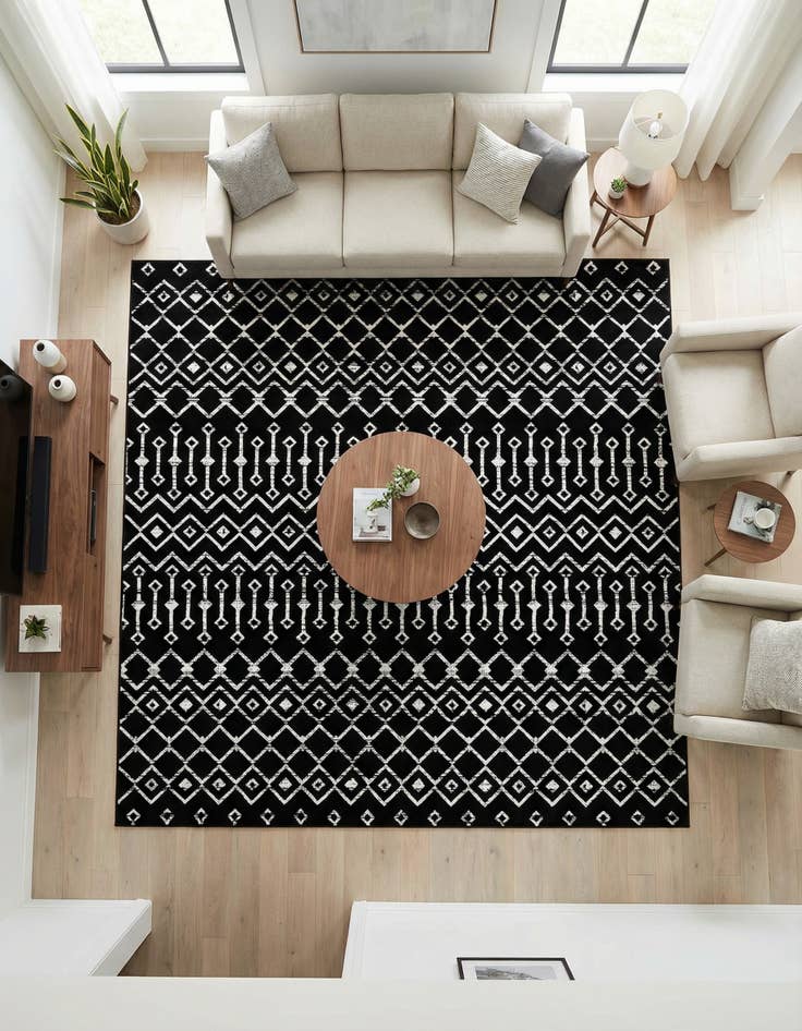 Detail image of 7' 10 x 7' 10 Kasbah Trellis Square Rug