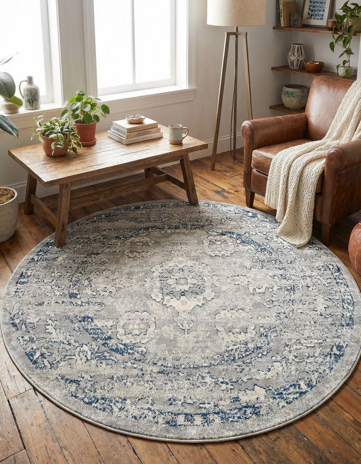 Detail image of 5' x 5' Charleston Round Rug