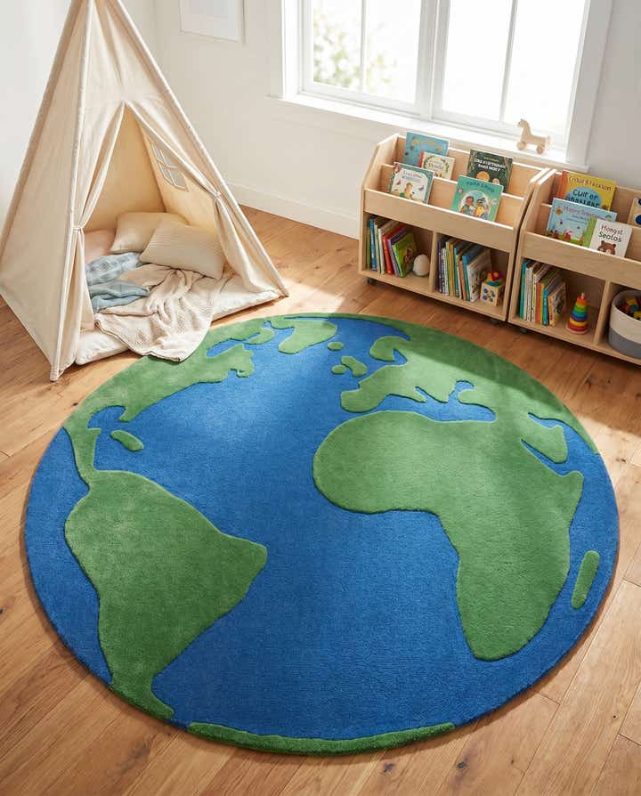 7' 10 x 7' 10 Playtime Kids Wool Freeform Rug