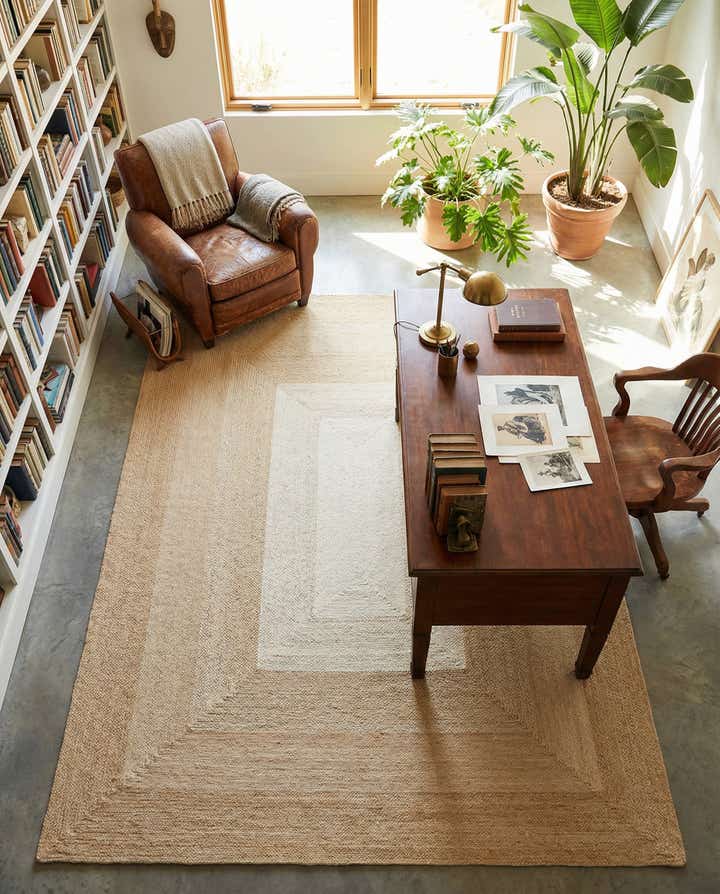 7' 10 x 10' Hand Braided Wool Rug