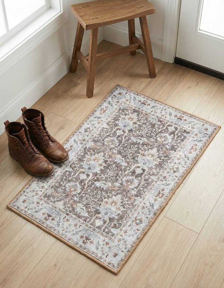 Detail image of 2' x 3' 1 Timeless Rug