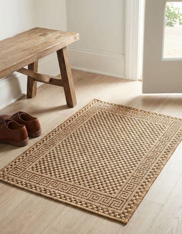 2' 2 x 3' Easy-Clean Border Indoor / Outdoor Rug