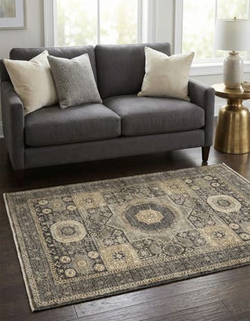3' 11 x 5' 9 Hand Knotted Mamluk Rug