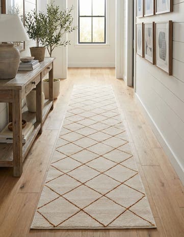 2' 7 x 12' Vogue Geo Runner Rug