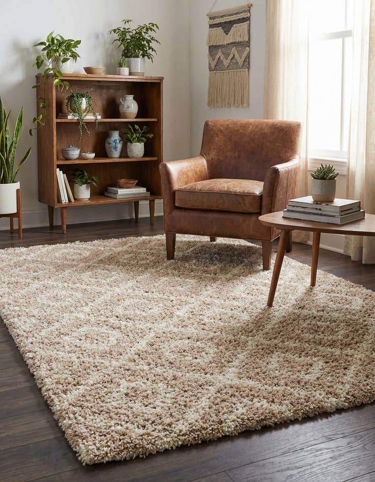 Detail image of  4' x 6' Lattice Shag Rug