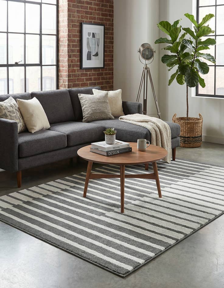 Detail image of  4' x 6' Oslo Rug