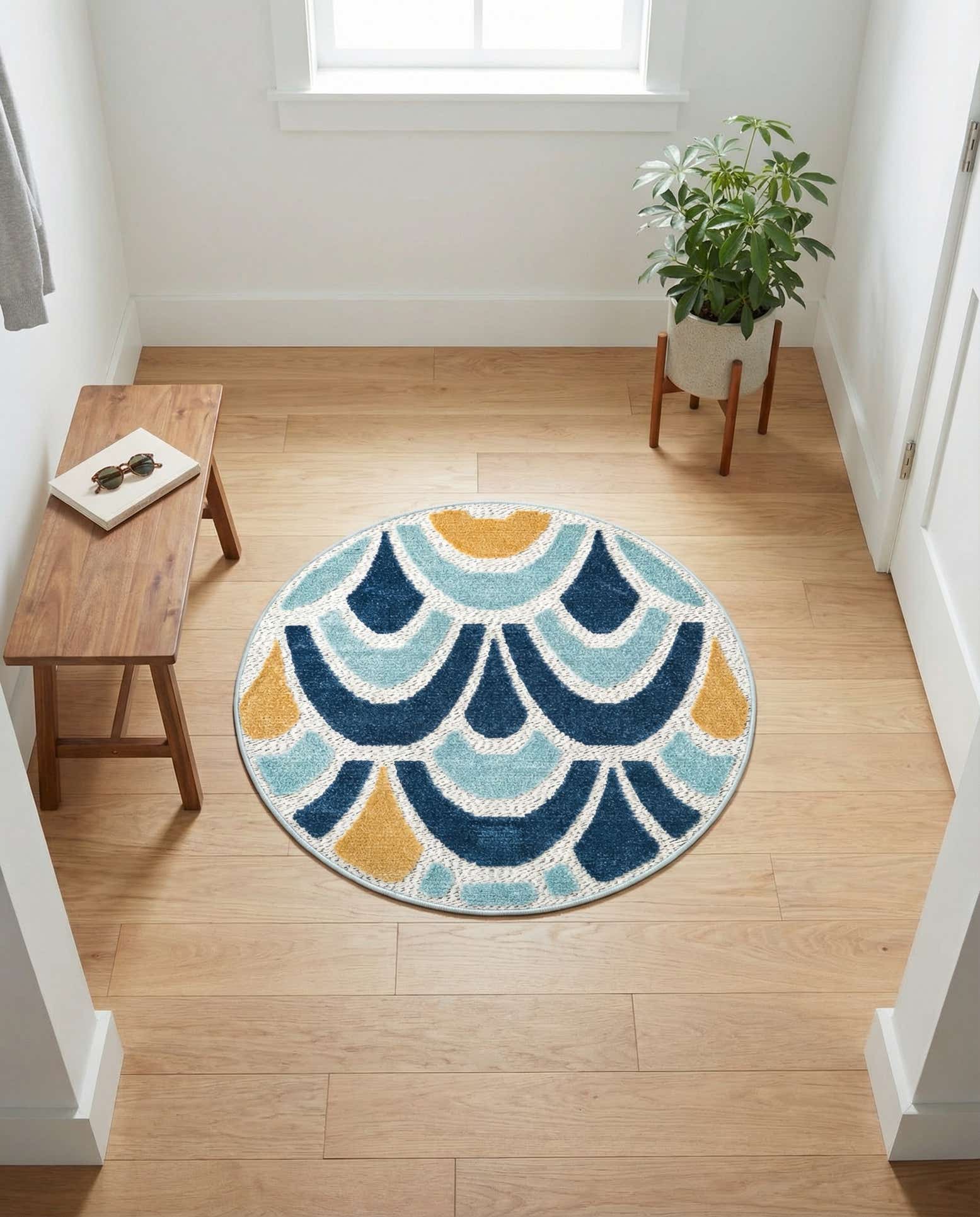 3' 3 x 3' 3 Easy-Clean Belize Indoor / Outdoor Round Rug