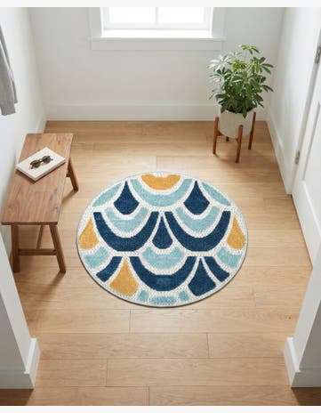 3' 3 x 3' 3 Easy-Clean Belize Indoor / Outdoor Round Rug