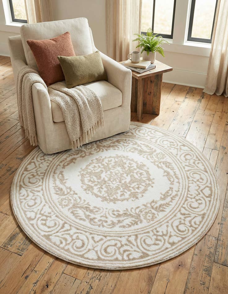 Detail image of 4' x 4' Hermitage Round Rug