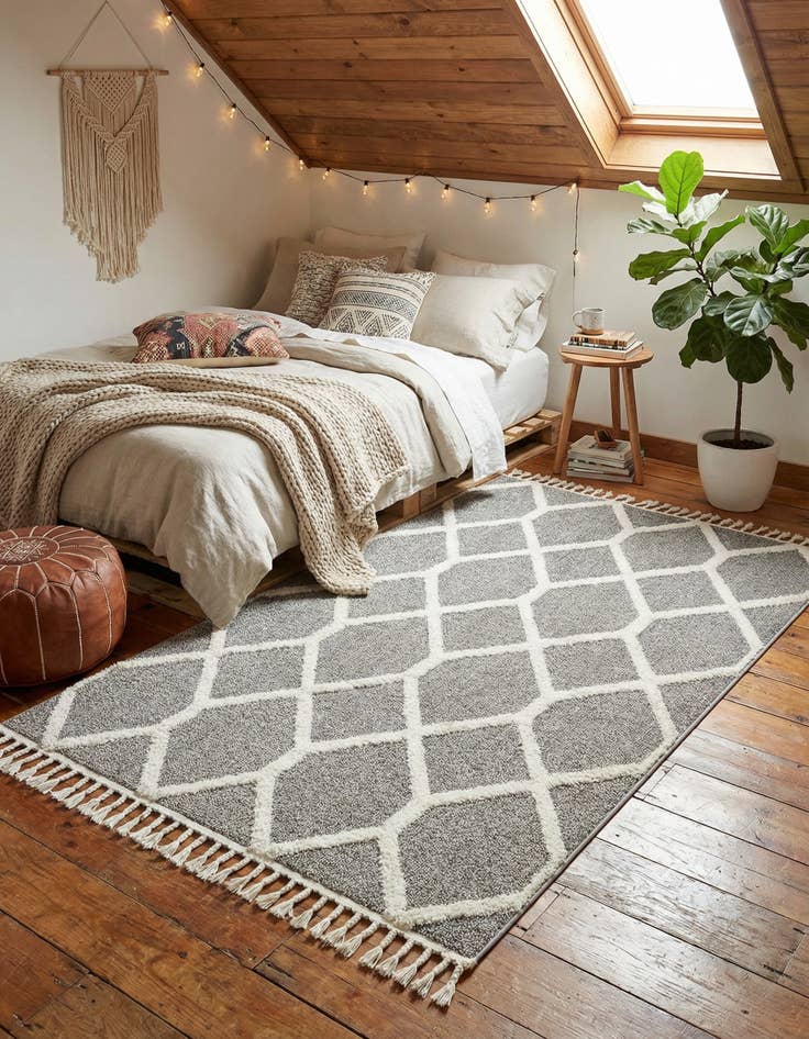 Detail image of 5' 3 x 8' Boho Rug