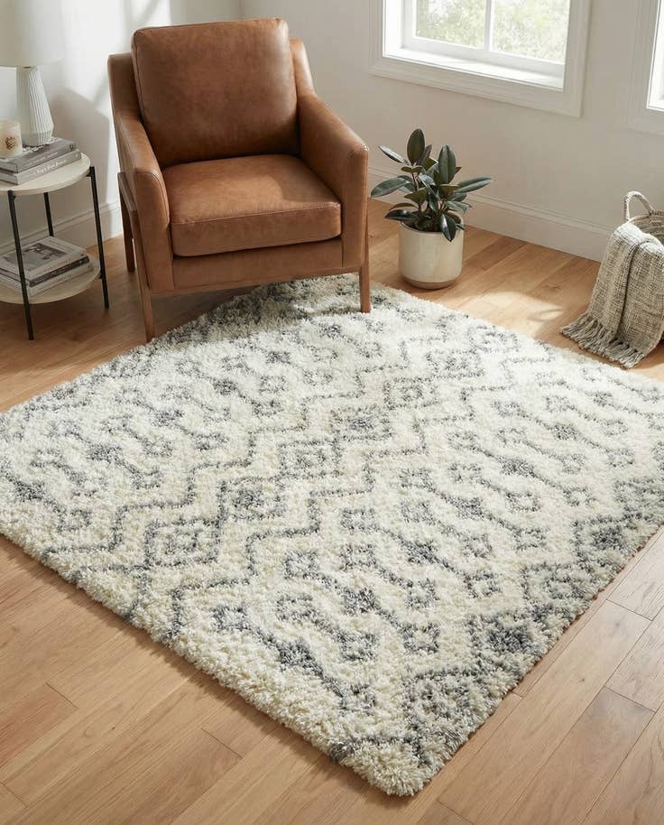 Detail image of 5' 3 x 5' 3 Moroccan Trellis Shag Square Rug