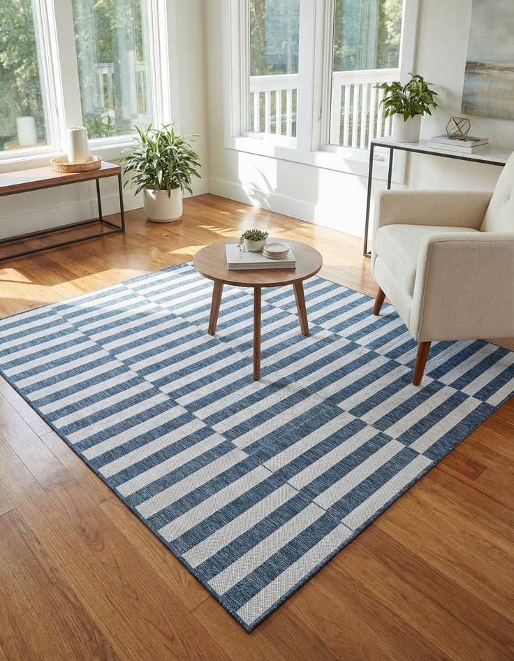 Detail image of 6' x 6' Washable Ribbon Indoor / Outdoor Square Rug