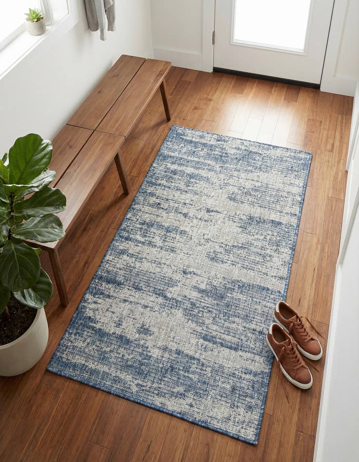 Detail image of 3' x 5' 3 Easy-Clean Modern Indoor / Outdoor Rug